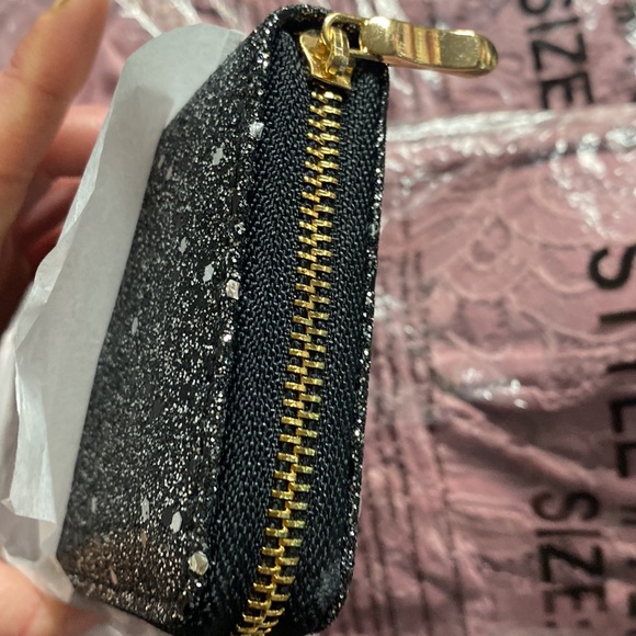 GIFTS Glitter Wallets LAST ONE‼️ - Picture 9 of 17